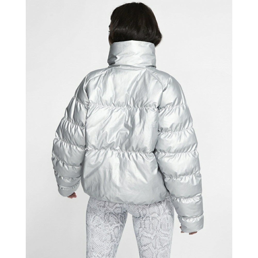NWOT Nike Winter Synthetic Fill Shine silver - Picture 3 of 11